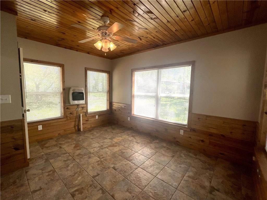 1703 S HARRISON Avenue — photo 8