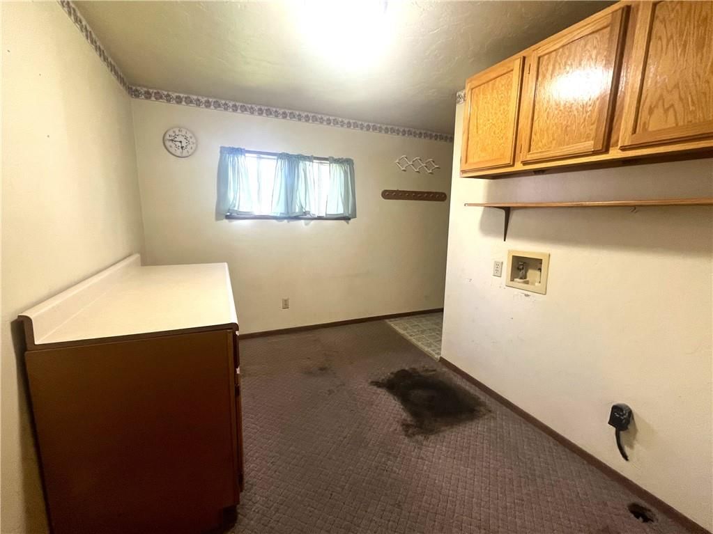 1703 S HARRISON Avenue — photo 13