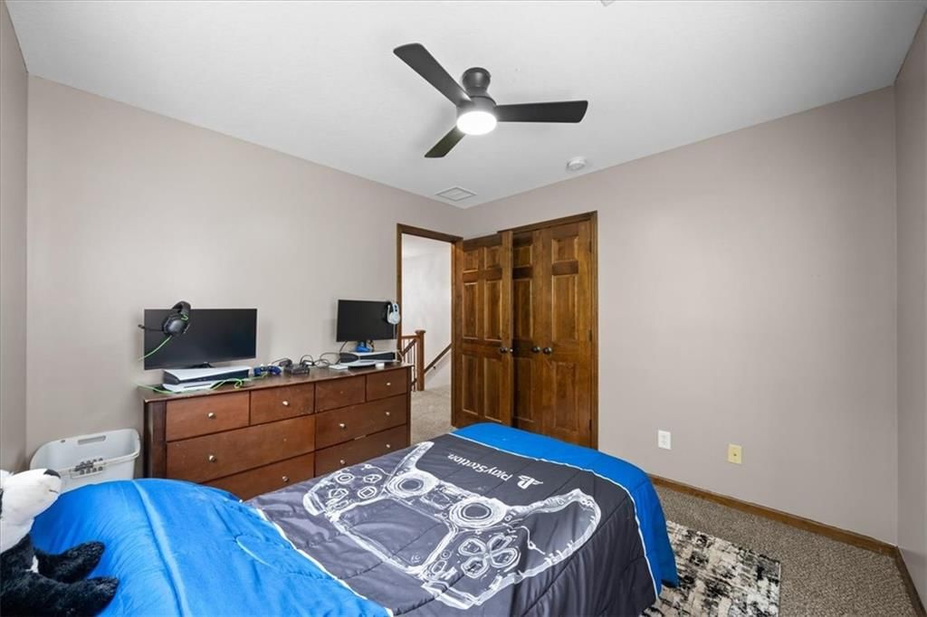 325 Creekwood Drive — photo 18