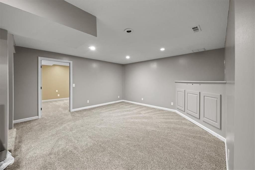325 Creekwood Drive — photo 21