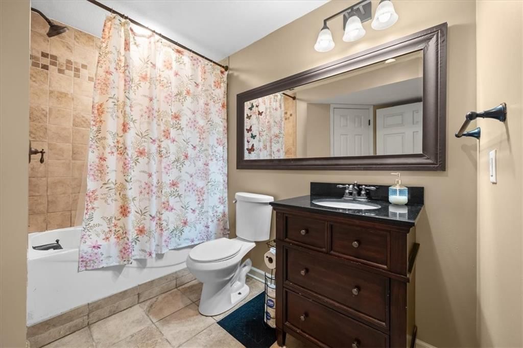 325 Creekwood Drive — photo 24