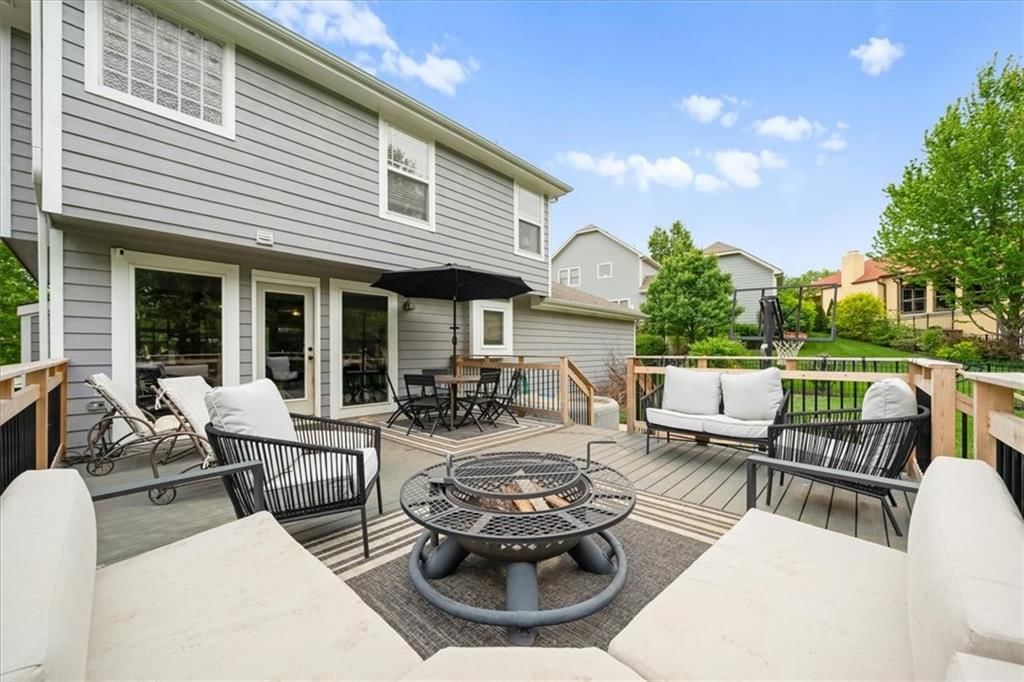 325 Creekwood Drive — photo 28