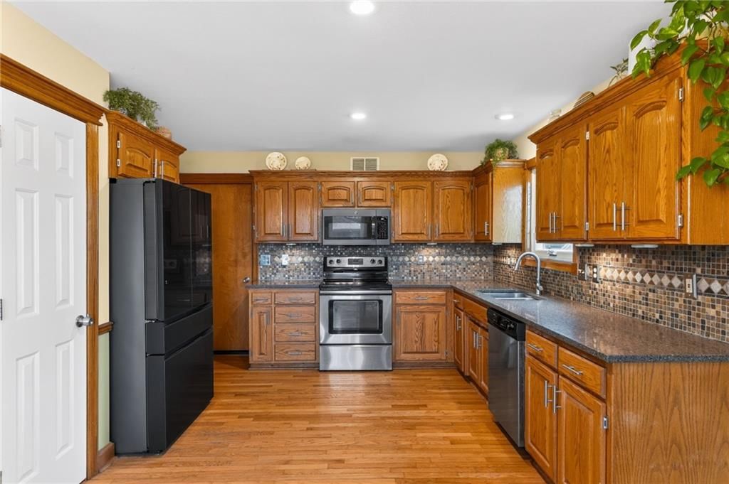 605 W South Street — photo 12