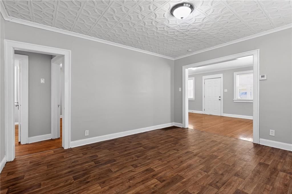 112 N Ash Avenue — photo 15