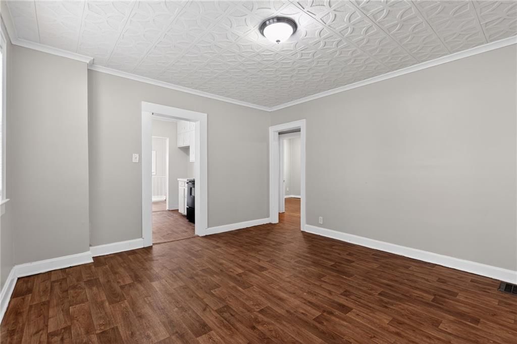 112 N Ash Avenue — photo 29