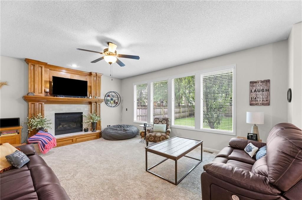 645 E Mockingbird Street — photo 9