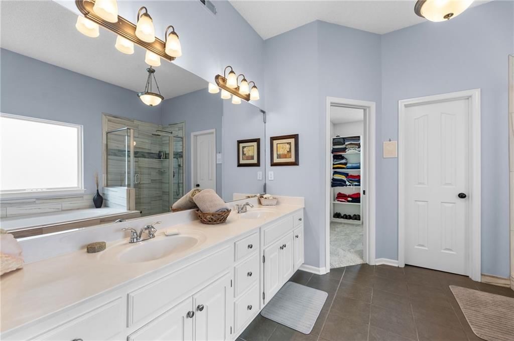 645 E Mockingbird Street — photo 13