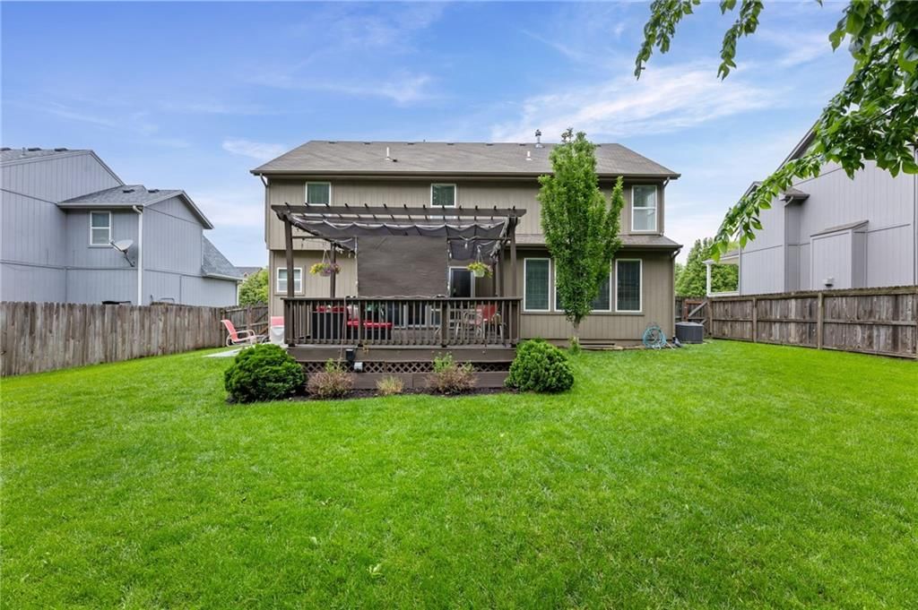 645 E Mockingbird Street — photo 34