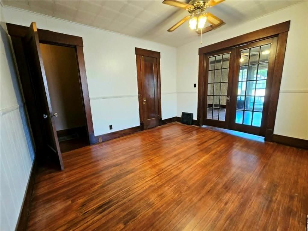 1407 N Broadway Street — photo 7