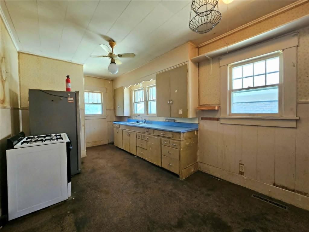 1407 N Broadway Street — photo 9