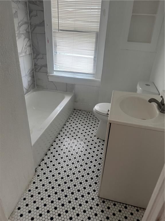 1055 Kimball Avenue — photo 4
