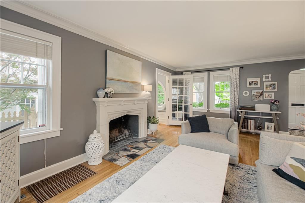 308 E 68TH Terrace — photo 8