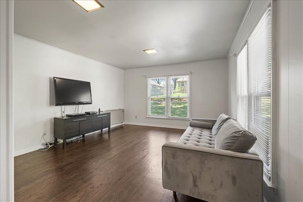 9004 Horton Street — photo 17