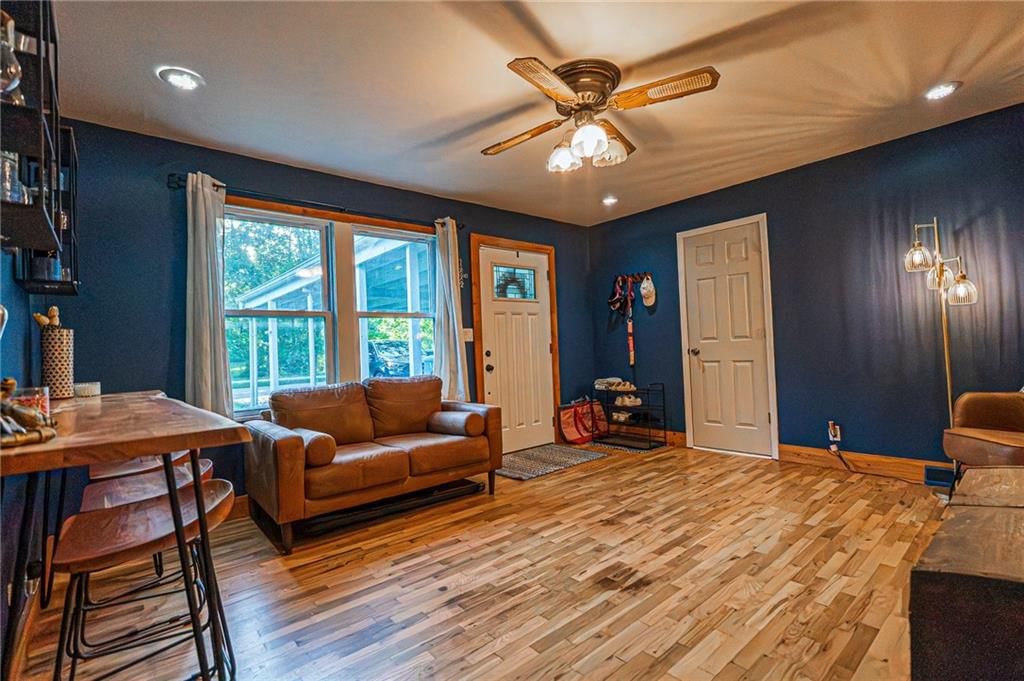 115 Spring Valley Avenue — photo 5