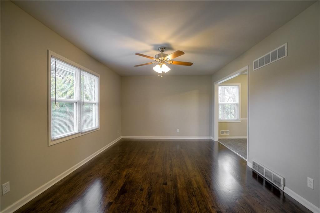 10200 Blue Ridge Boulevard — photo 2