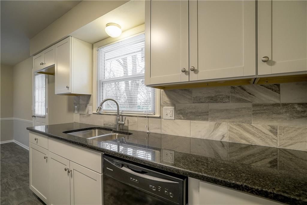 10200 Blue Ridge Boulevard — photo 11