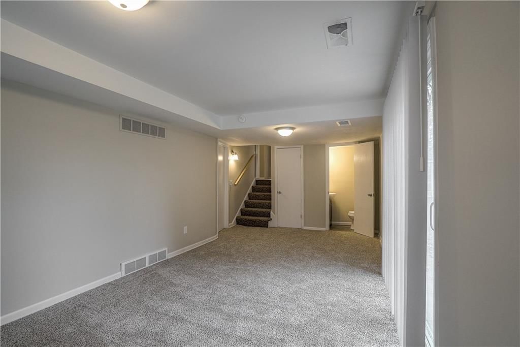 10200 Blue Ridge Boulevard — photo 13