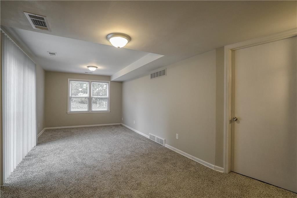 10200 Blue Ridge Boulevard — photo 14