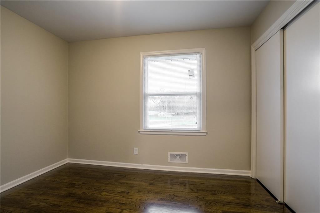 10200 Blue Ridge Boulevard — photo 17