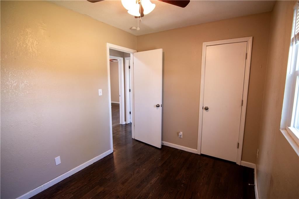 13112 Winchester Avenue — photo 9