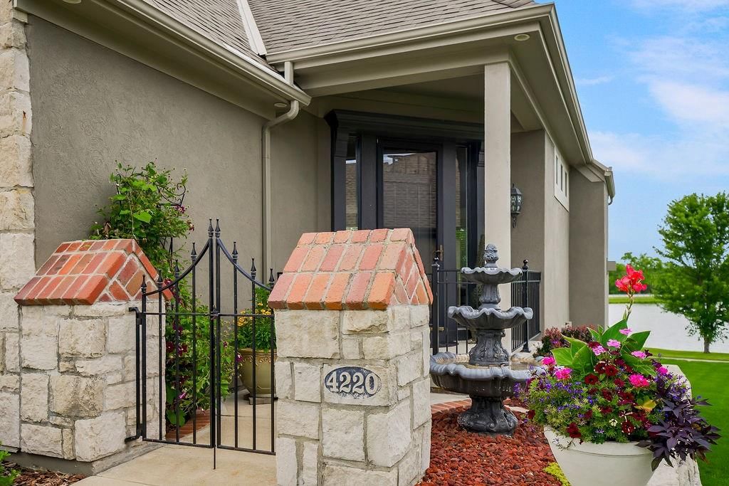 4220 SW Duck Pond Drive — photo 30