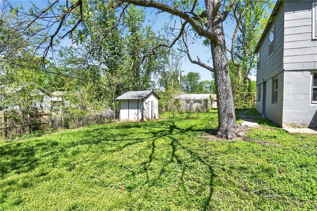 1422 S Maywood Avenue — photo 4