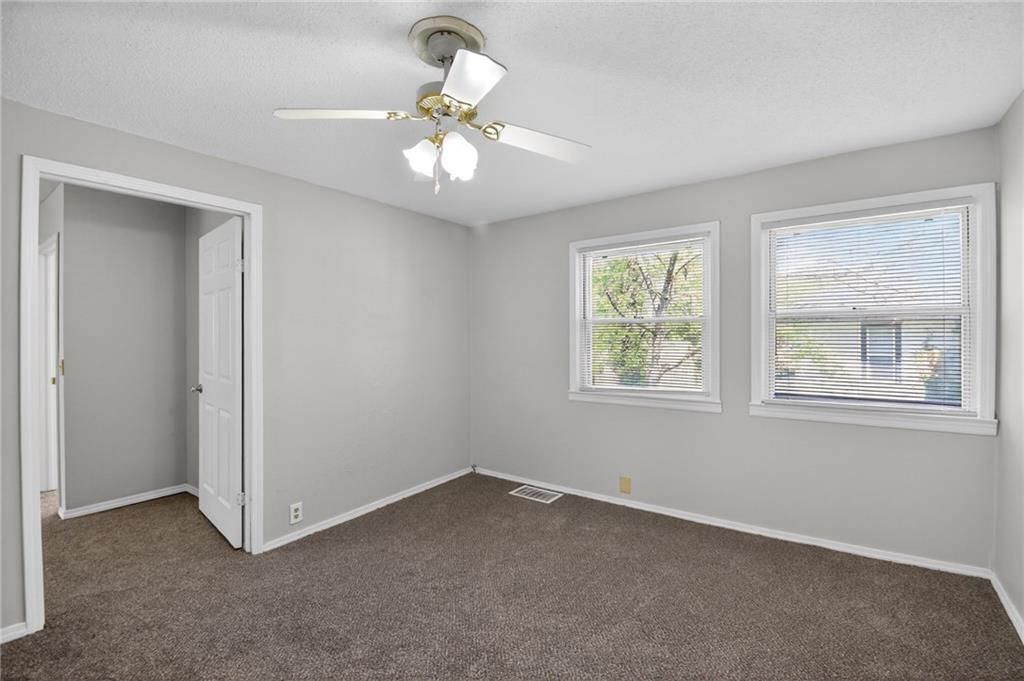 1422 S Maywood Avenue — photo 7