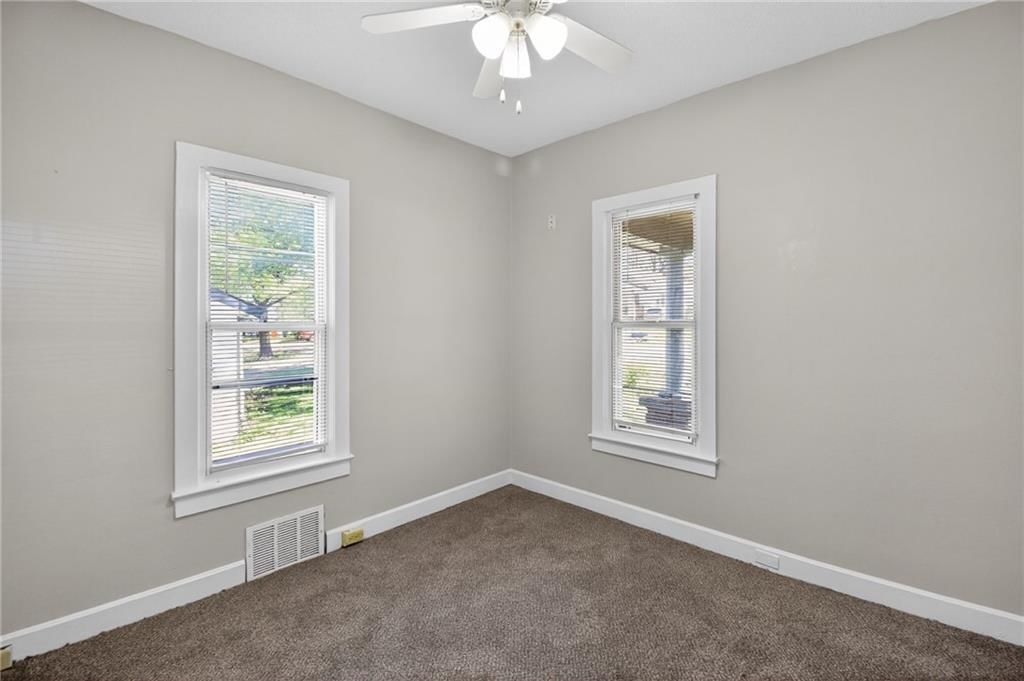 1422 S Maywood Avenue — photo 14