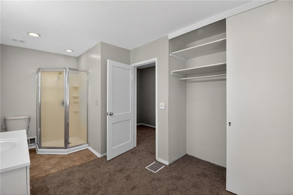 1422 S Maywood Avenue — photo 21