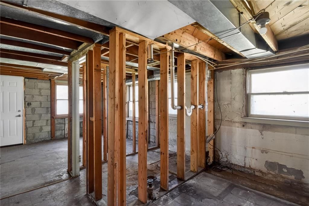 1422 S Maywood Avenue — photo 29