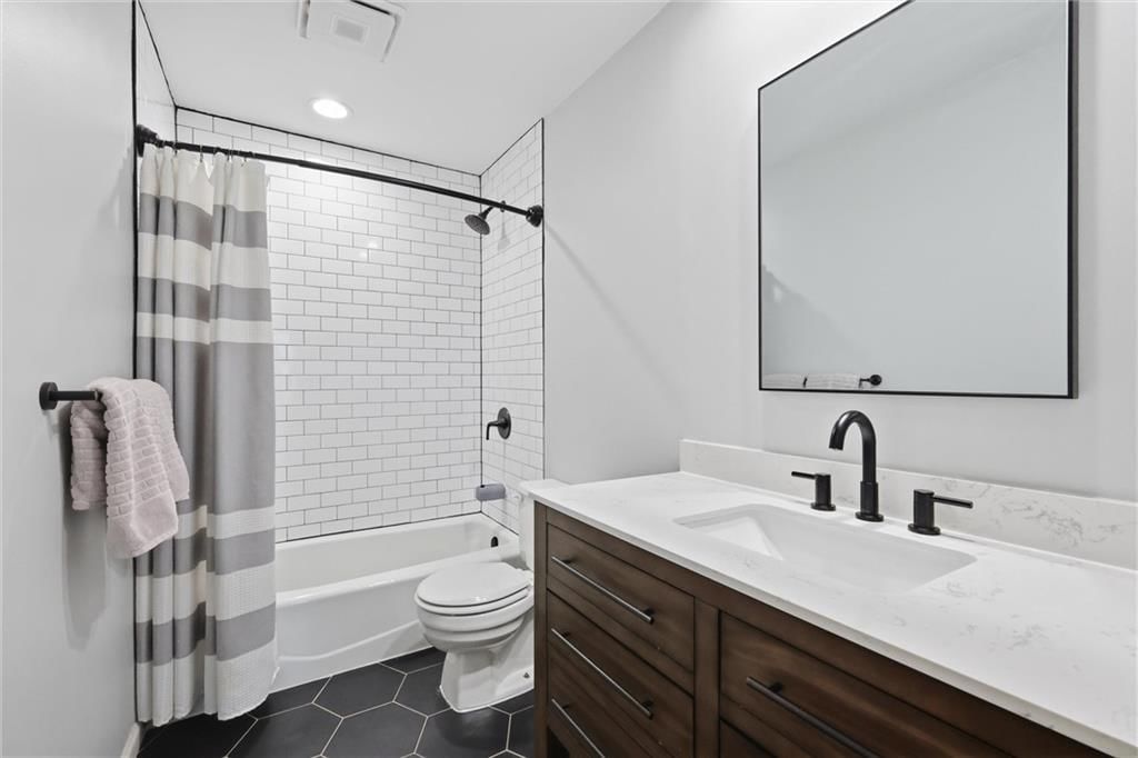 15317 W 83rd Terrace — photo 30