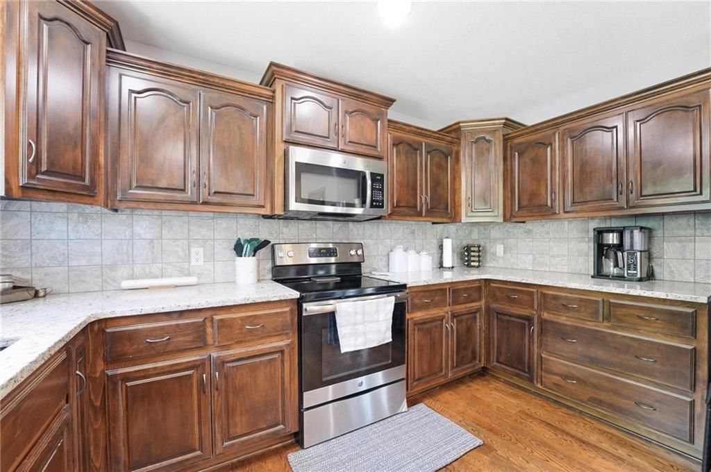 4010 Stacey Way Court — photo 8