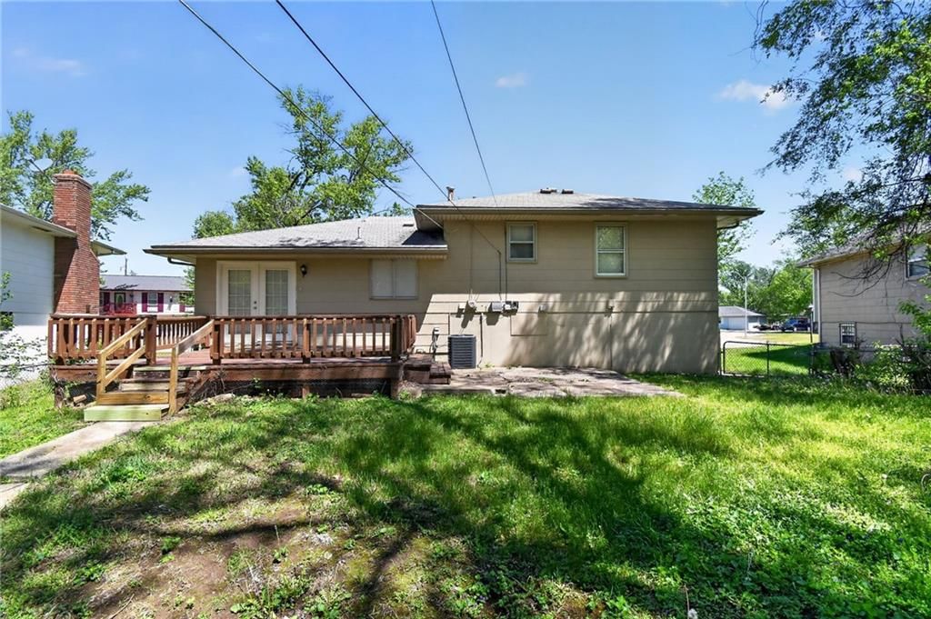 11612 Sycamore Drive — photo 29