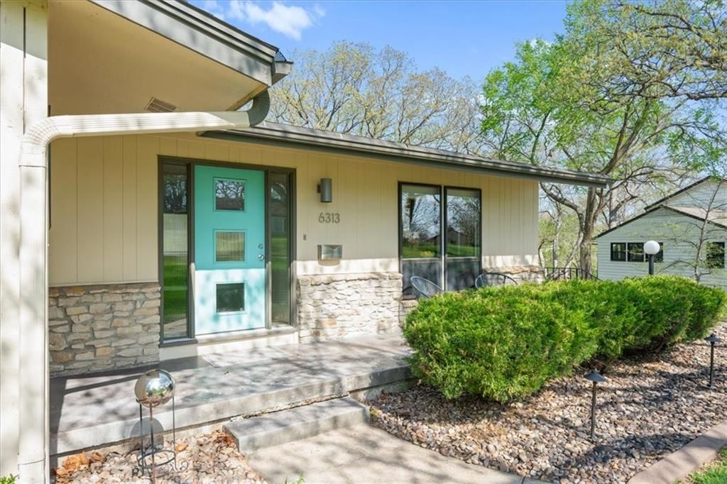 6313 Robin Hood Drive — photo 4