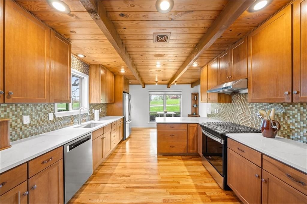 6313 Robin Hood Drive — photo 11