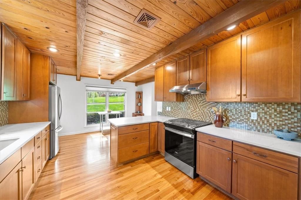 6313 Robin Hood Drive — photo 12