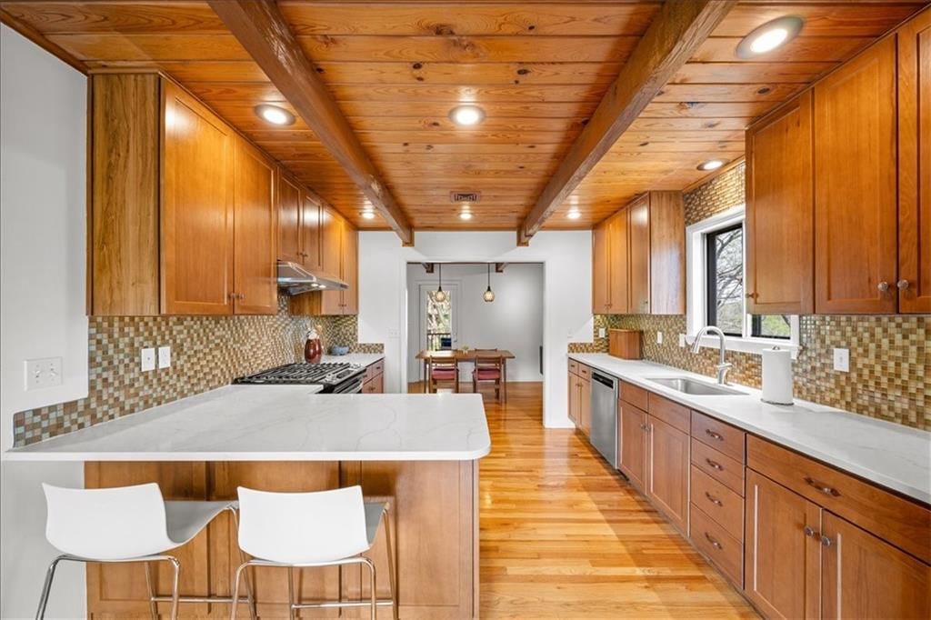 6313 Robin Hood Drive — photo 15
