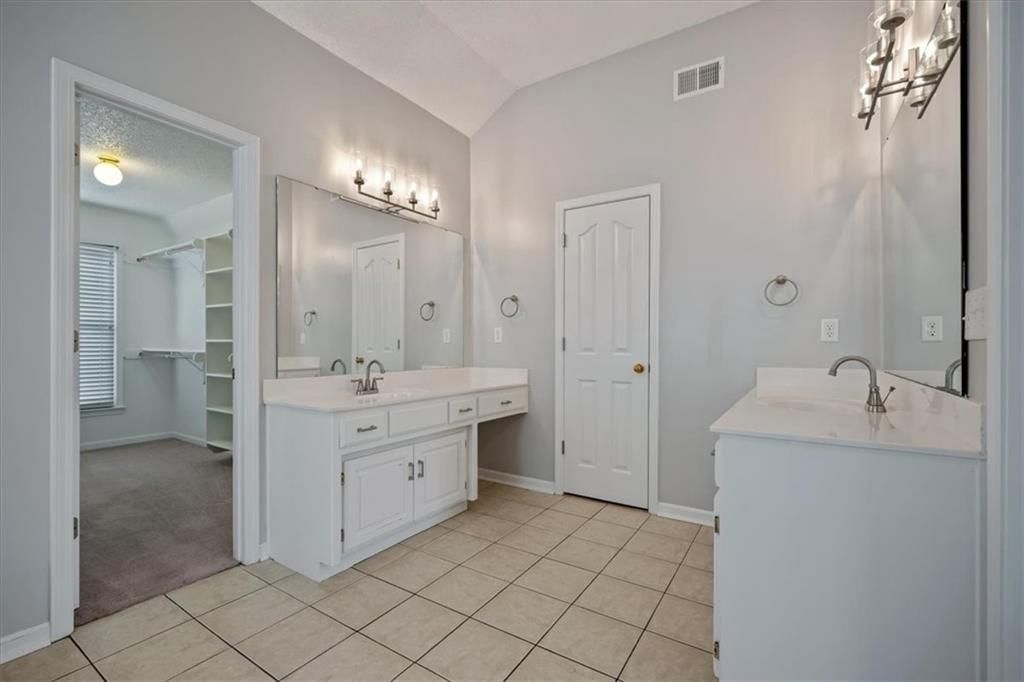 6315 W 147th Terrace — photo 21
