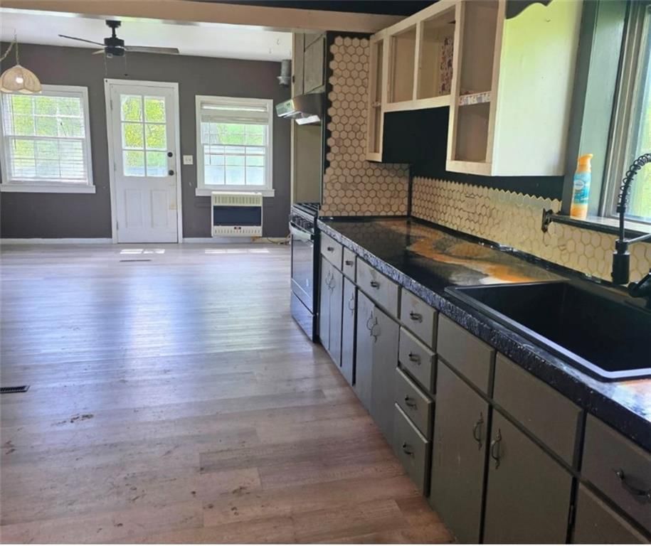 407 E Osage Street — photo 9