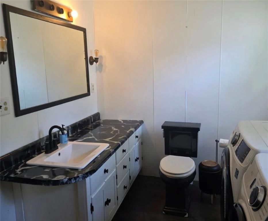 407 E Osage Street — photo 19