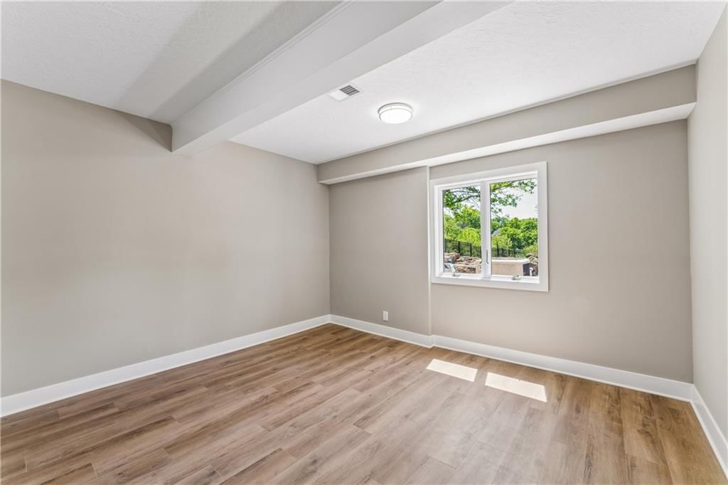 20195 College Boulevard — photo 27