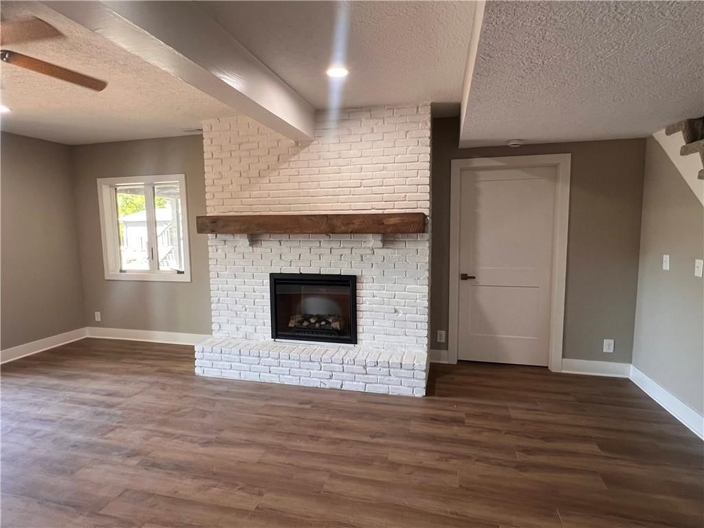 20195 College Boulevard — photo 41