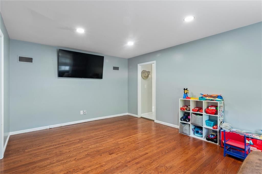 10538 Cleveland Avenue — photo 8