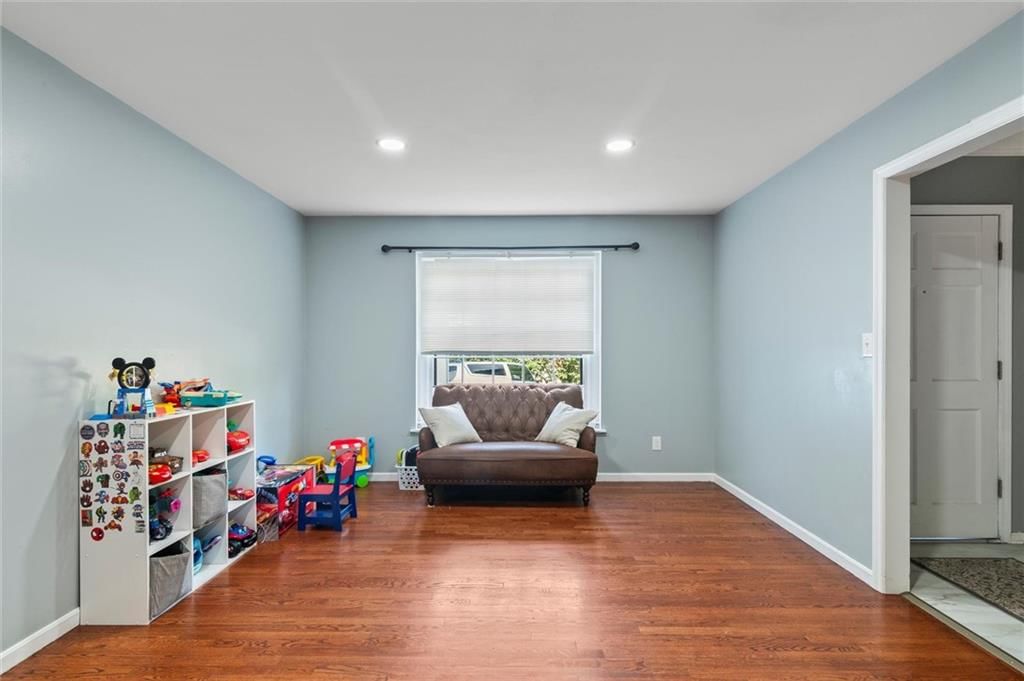 10538 Cleveland Avenue — photo 9