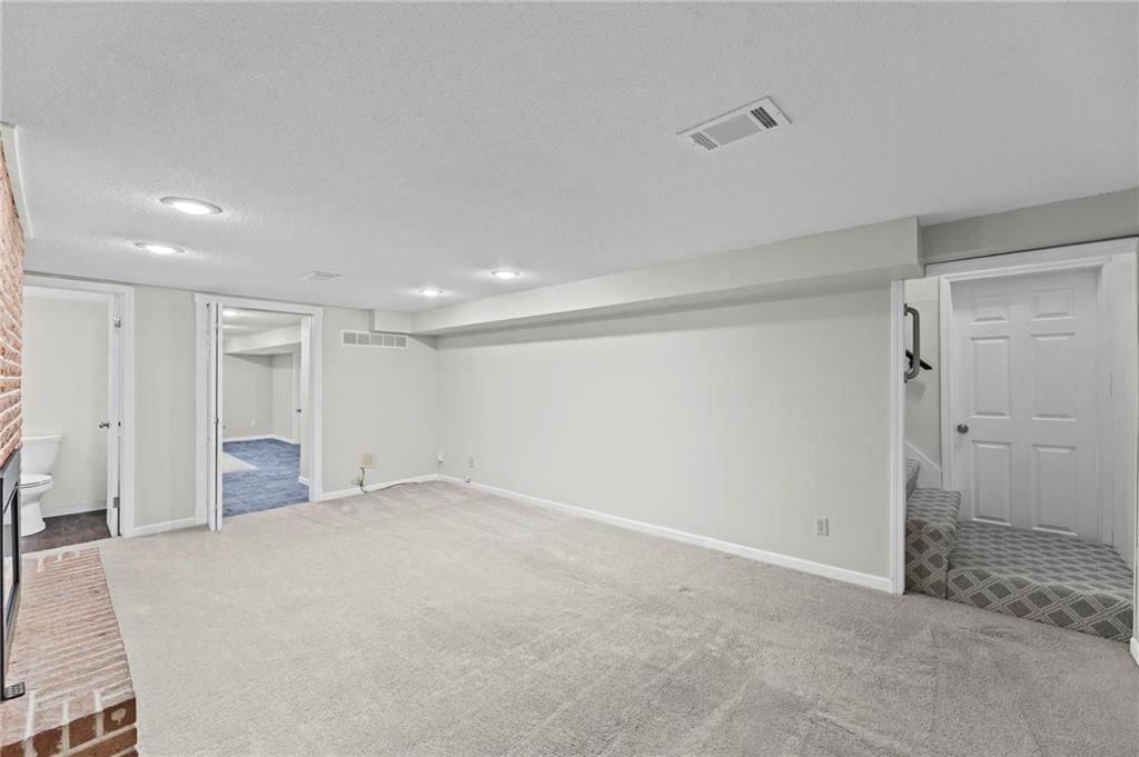 8404 Shawnee Lane — photo 24