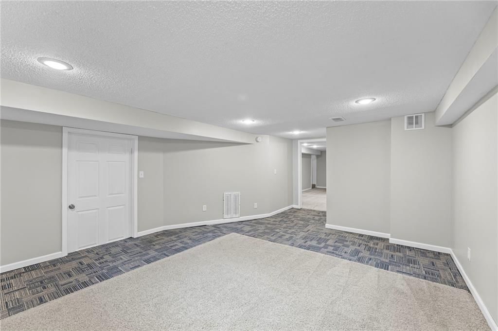 8404 Shawnee Lane — photo 25