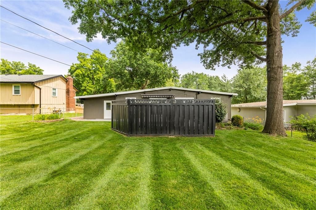 8404 Shawnee Lane — photo 31