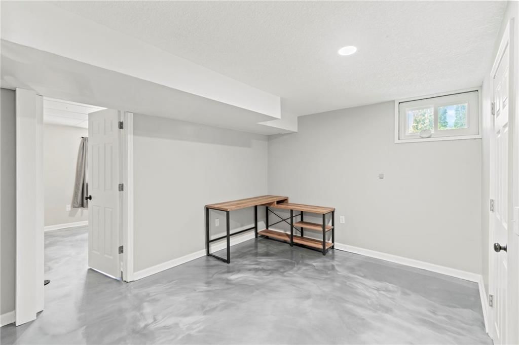 5977 SE 208th Street — photo 29
