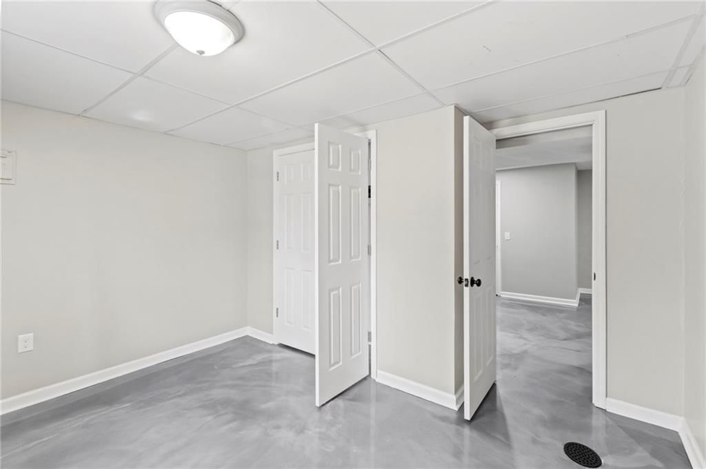5977 SE 208th Street — photo 31