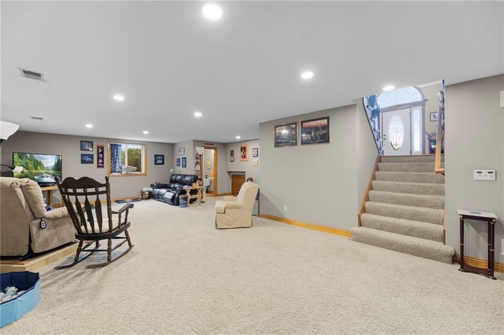 1414 N 151 Terrace — photo 36